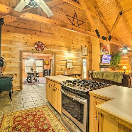 Quiet, Woodsy Retreat Deck And Kentucky Lake Access New Concord Extérieur photo