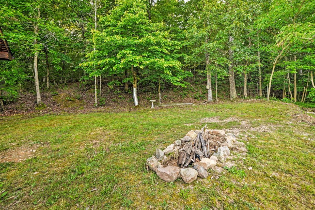 Quiet, Woodsy Retreat Deck And Kentucky Lake Access New Concord Extérieur photo